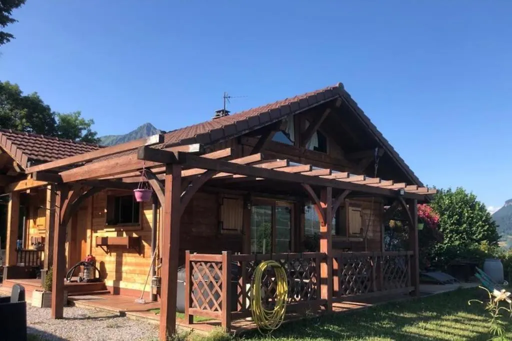 Chalet Cosy Avec Terrasse Plein Sud, 2 Chambres, Au Coeur De La Haute-Savoie Châtillon-sur-Cluses
