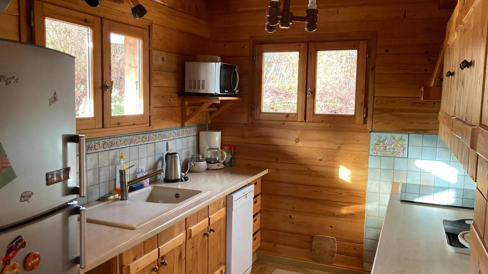 Chalet Cosy Avec Terrasse Plein Sud, 2 Chambres, Au Coeur De La Haute-Savoie Châtillon-sur-Cluses 0*,